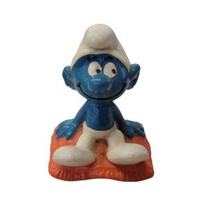 Vintage 1975 Schleich Peyo W. Berrie & Co. Cushion Smurf PVC Figure Hong Kong